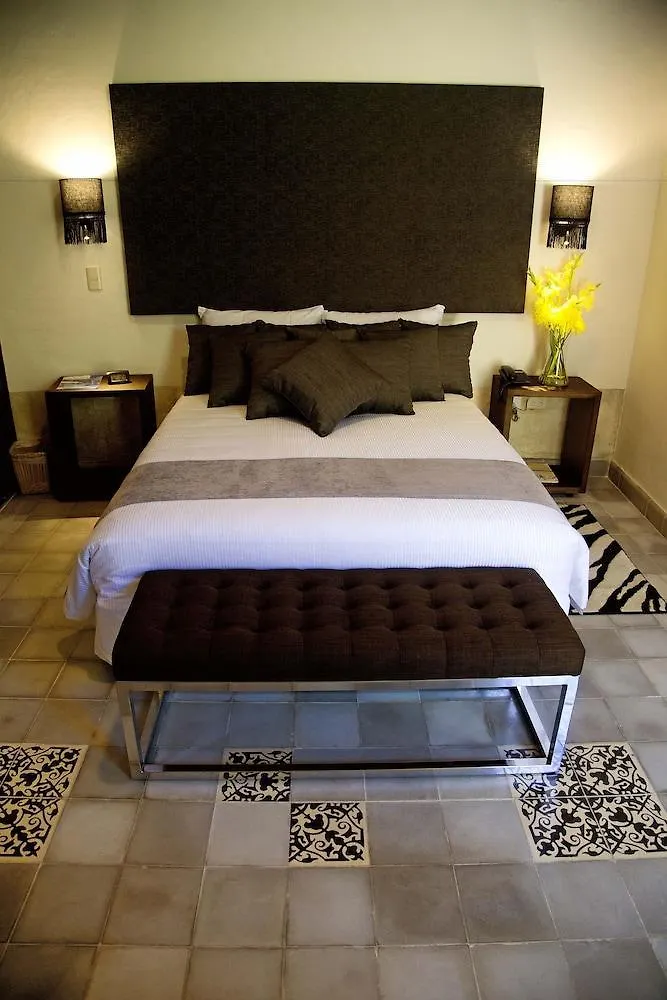 Ya'Ax Hotel Boutique Mérida 5*,