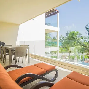 https://the-elements-oceanfront-beachside-condo-hotel.tulum-hotels.net