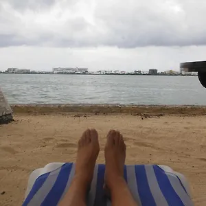 https://wivc-coral-mar.quintano-roohotels.com